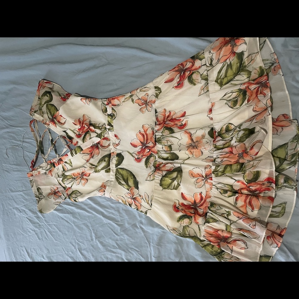Floral print backless dress